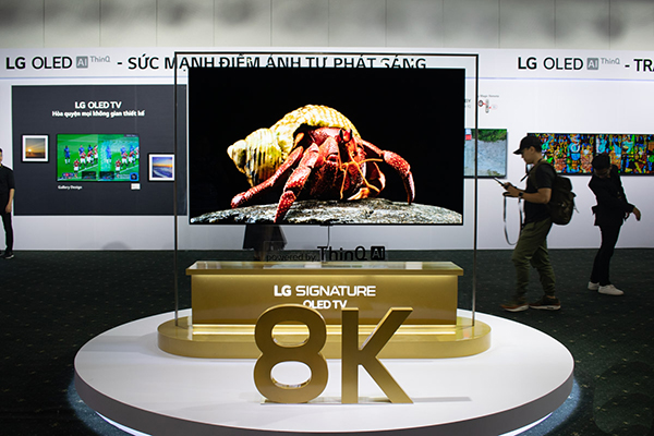 OLED TV 8K nhà LG - Ngoại hình ấn tượng nhưng giá bán khó tiếp cận aligncenter