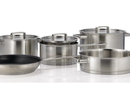 cookware_chefs_collection_cwsa08hc_objective-980x550